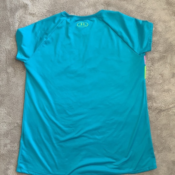 ✨2 Under Armour HeatGear Loose Fit Shirts Blue and Purple Youth size XL - Picture 4 of 14